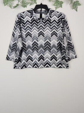 Vince Camuto Size XL 3/4 Sleeve Stretch Cropped Gray Black Cropped Top Blouse